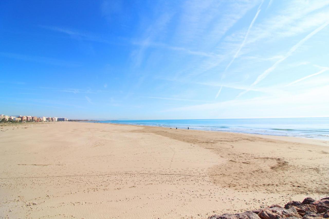 Global Properties, Apartamento Con 2 Habitaciones Y Perfecta Ubicacion En La Playa Пуэтро-де-Сагунто Экстерьер фото